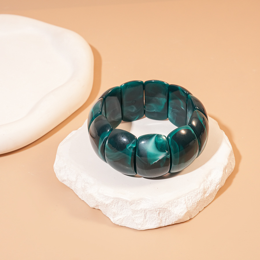 10:Bracelet-dark green