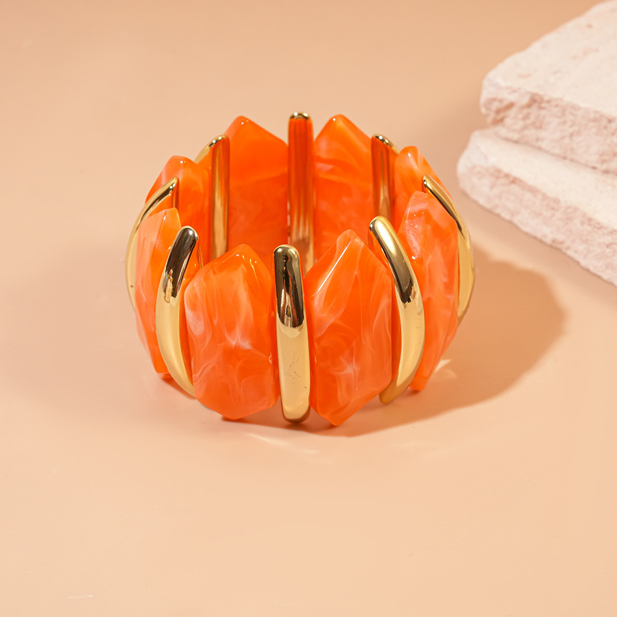 8:Bracelet-orange
