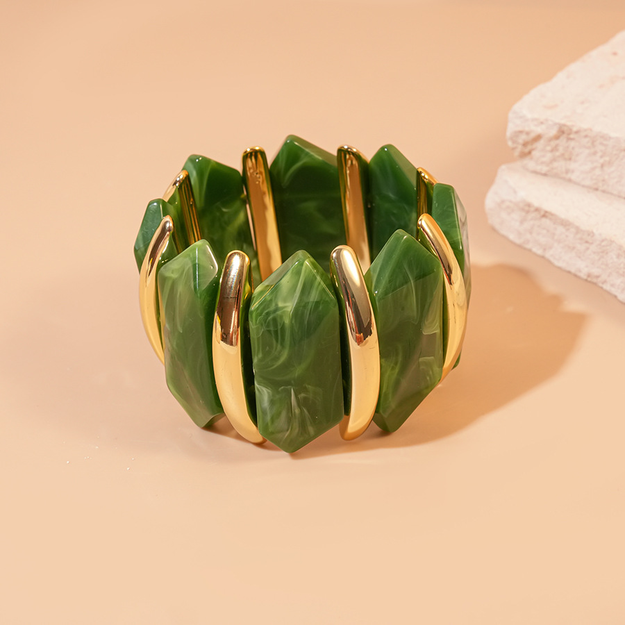 12:Bracelet-dark green