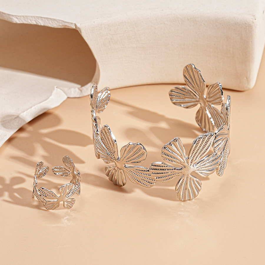 3:Bracelet-silver five-leaf flower (set of two)