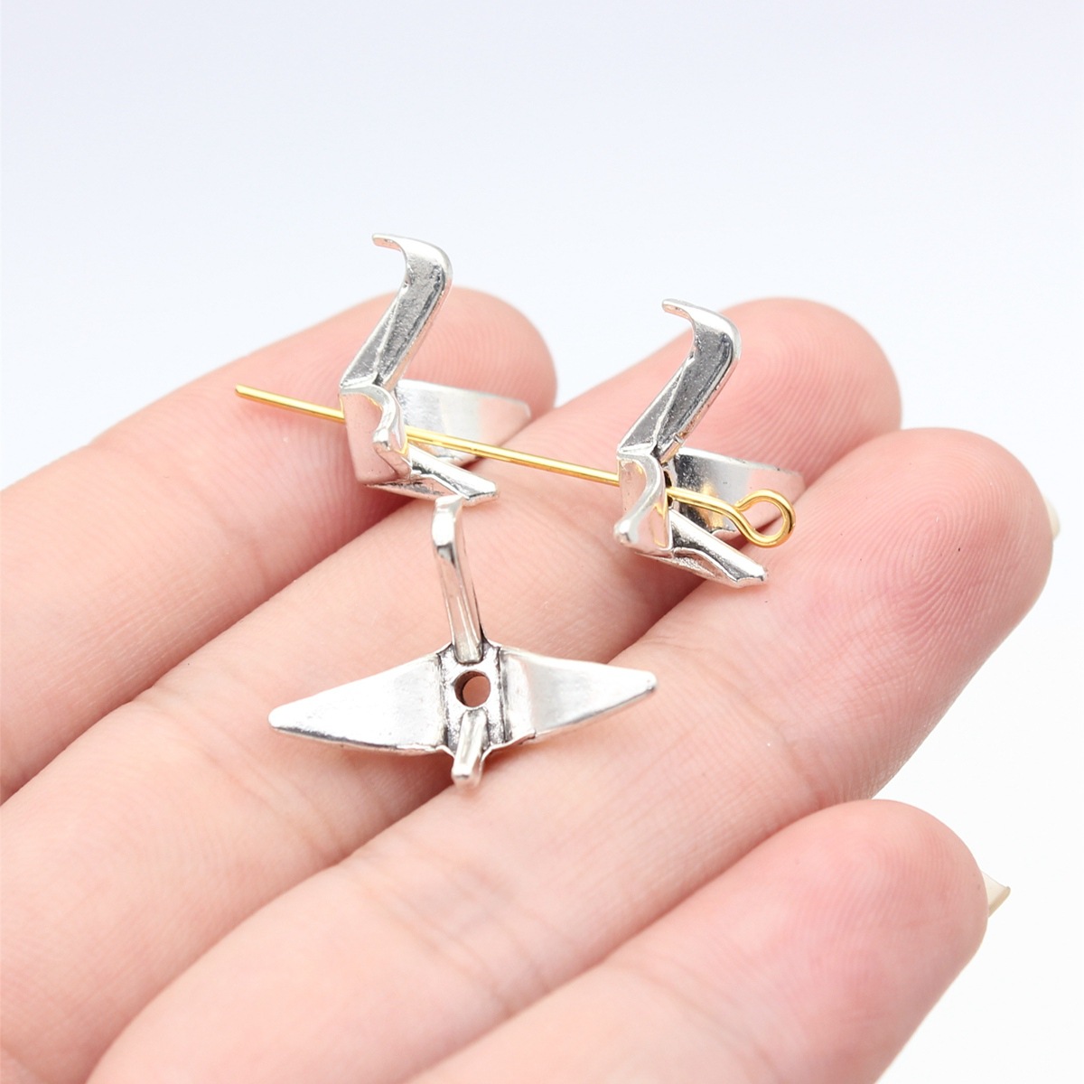 1:couleur argent antique