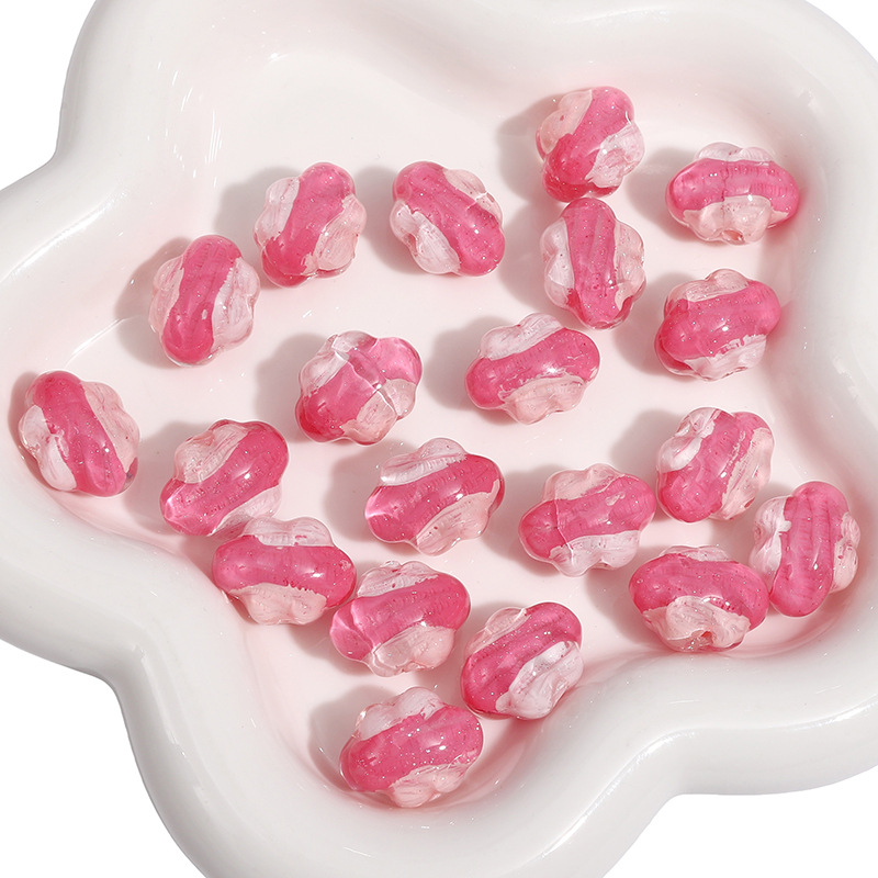 Gradient light pink to dark pink