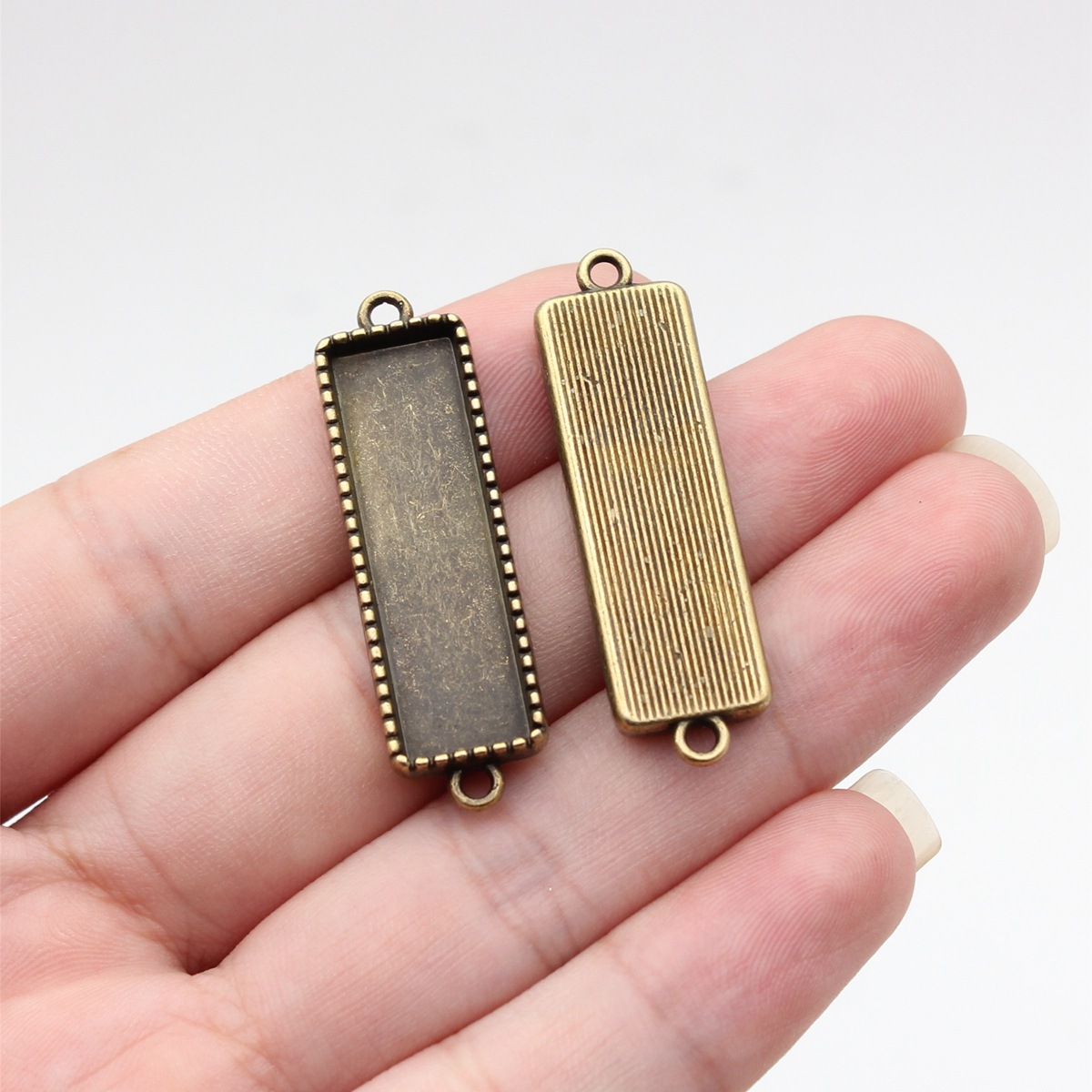 Outer diameter: 39x12mm Inner diameter: 30x8.7mm -