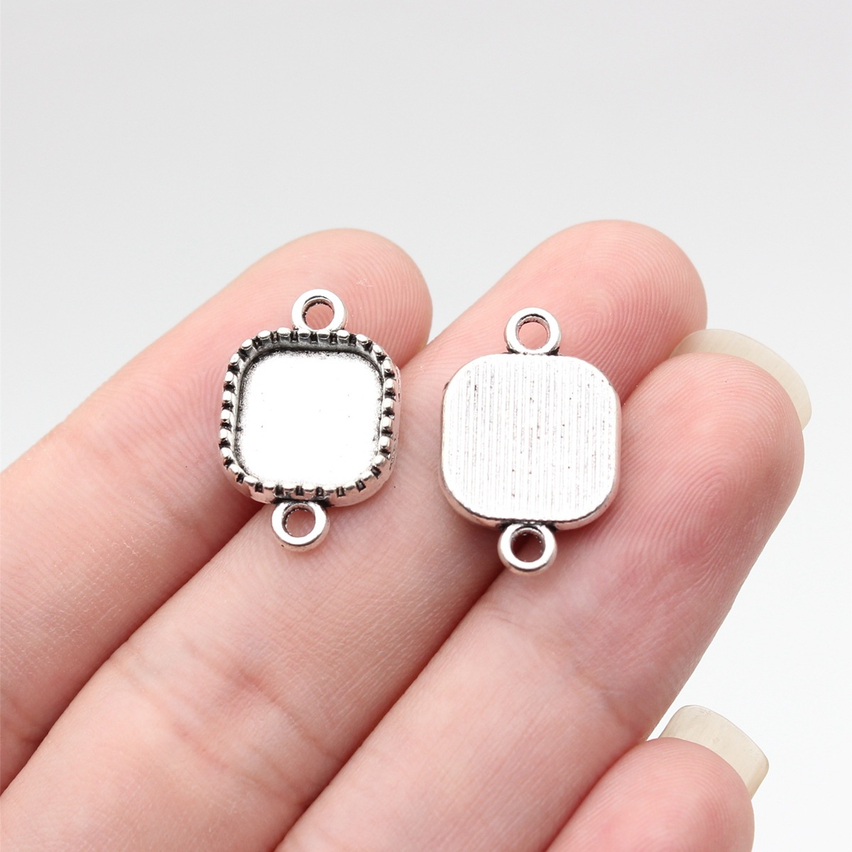 5:Outer diameter 19x13mm, inner diameter 10x10mm antique silver_b18133_w21-g30