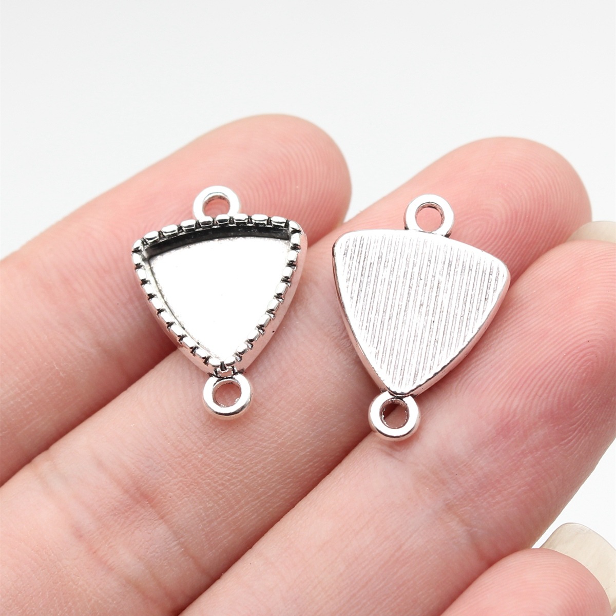 17:Outer diameter 20x14mm, inner diameter 11x11mm_ancient silver_b18139_w21-i09