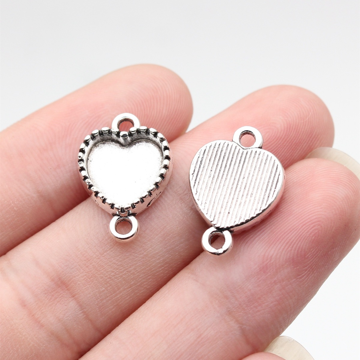 21:Outer diameter 19x13mm, inner diameter 10x9mm antique silver_b18141_w22-b03