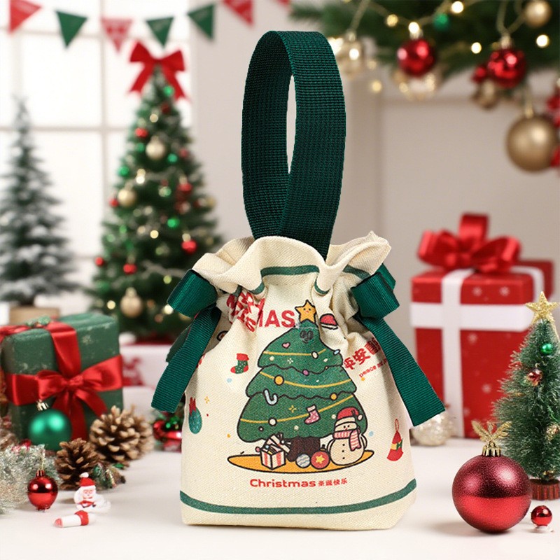 2:Green Christmas tree drawstring bag 18*19*8cm
