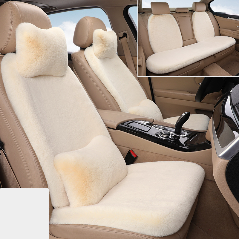 Beige car with five seats and 11-piece set