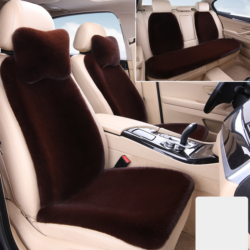 Brown car with five seats and nine-piece set