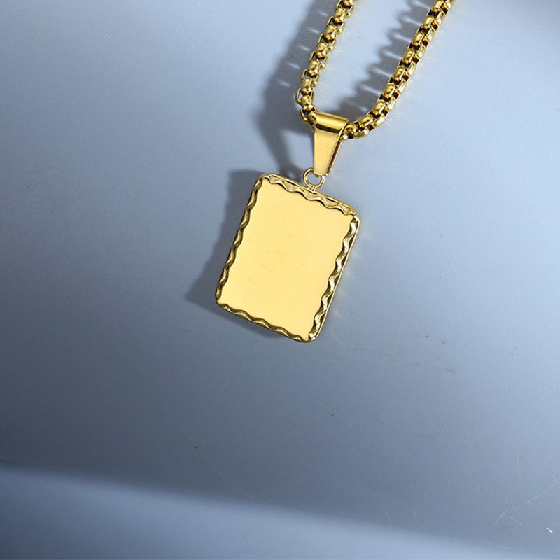 2:B pendant