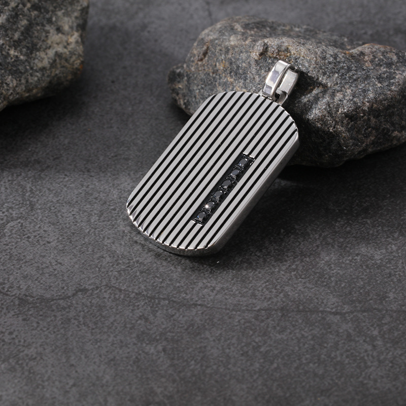 4:Single pendant (steel color black zircon)