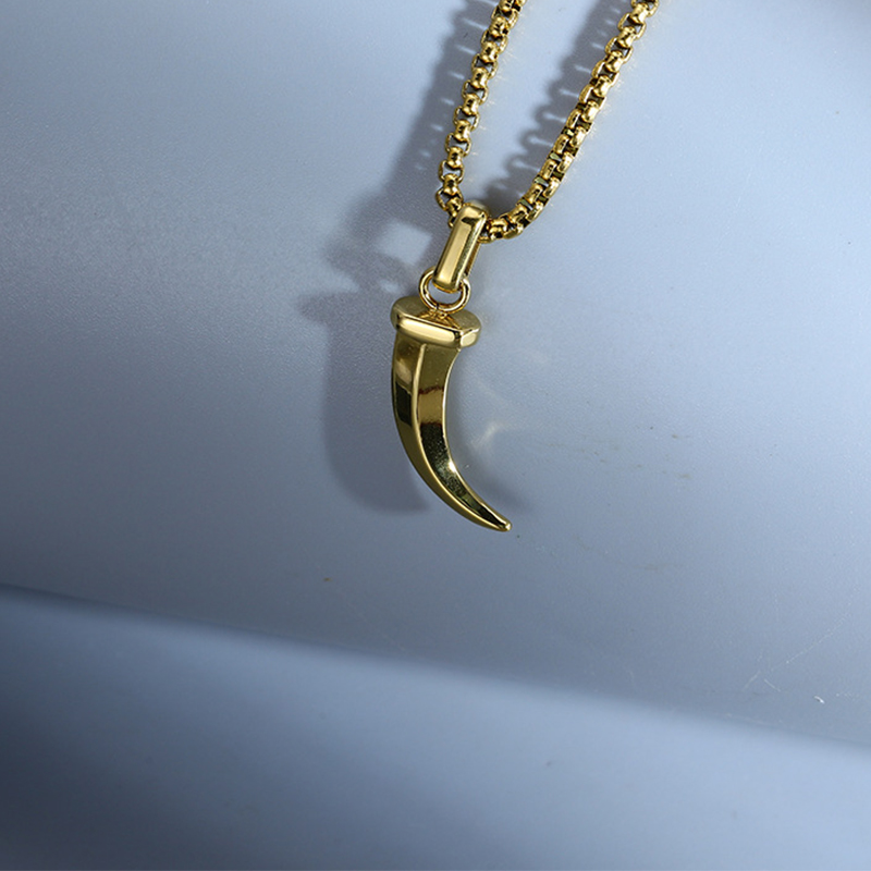 3:Gold pendant