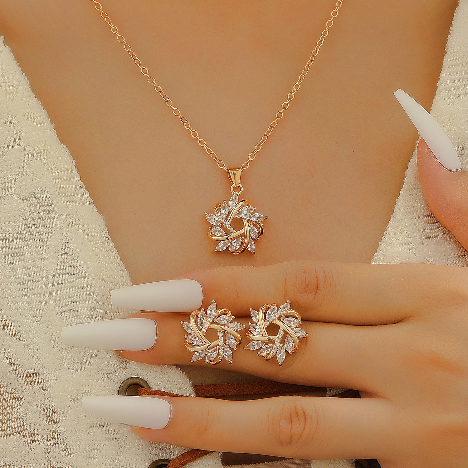 5:05kc gold earrings   necklace