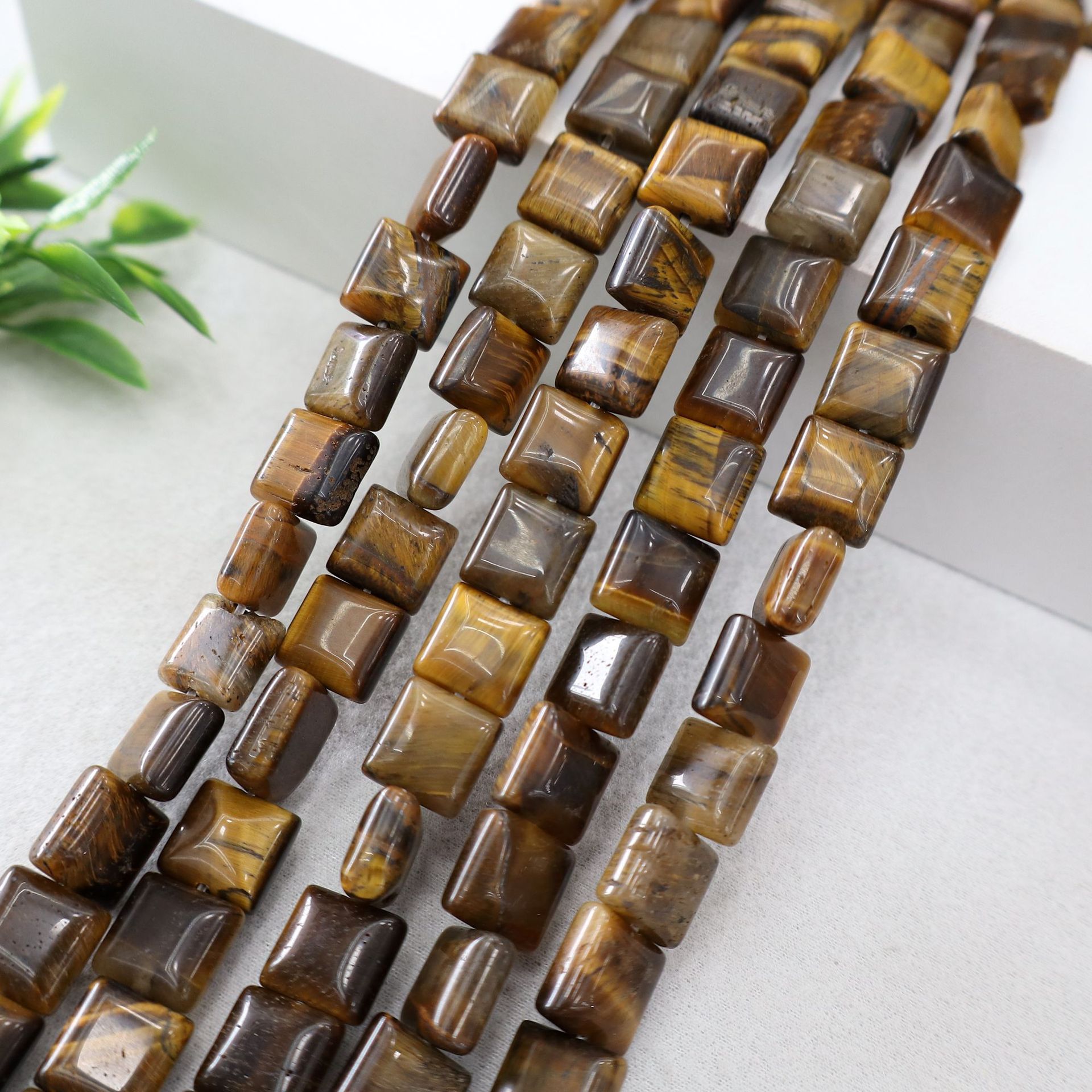 Tiger eye 10mm about 40pcs