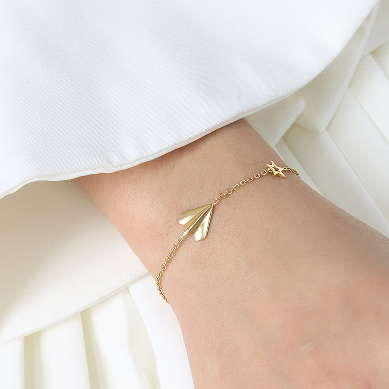 Gold bracelet