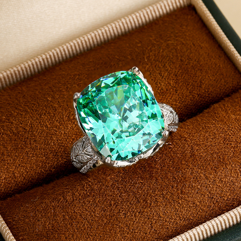 Platinum Bird's nest Chepara green ring