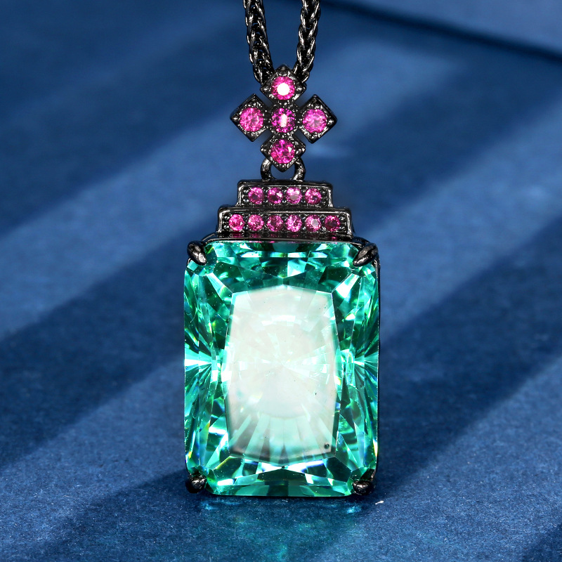 2:Black gold para green pendant with chopard chain