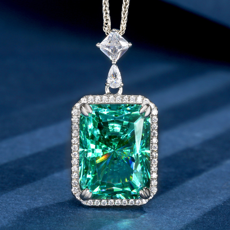 1:White gold para green pendant with chopard chain