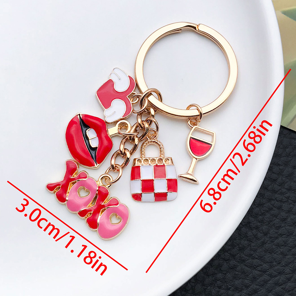 2:ER880-Drop Oil Red Valentine s Day Wings Love XOXO Red Lip Keychain -12.7g
