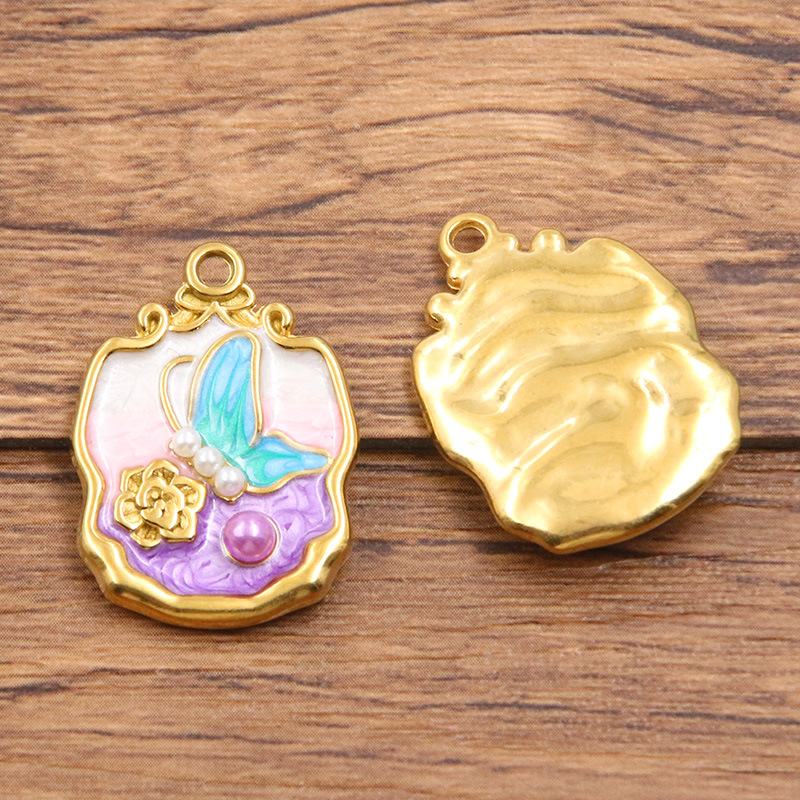 Butterfly dot Purple Pearl 19X26mm