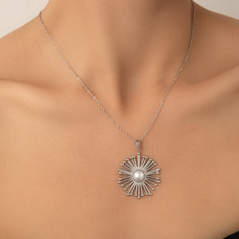 Silver sunflower necklace