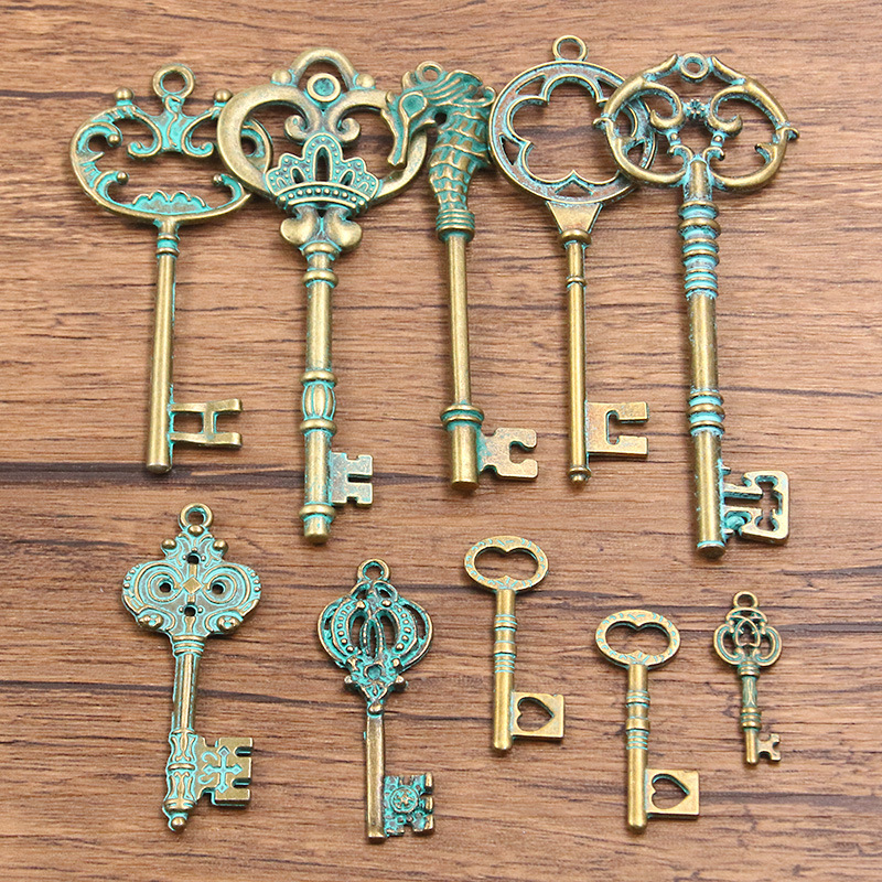 1:Randomly packed in a pack of 10