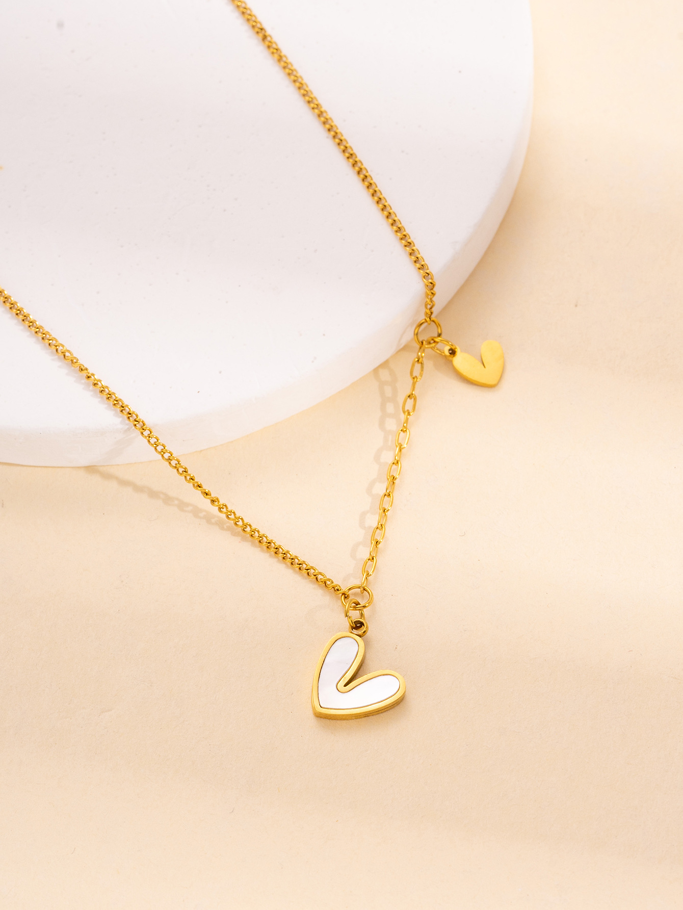 6:Little love necklace