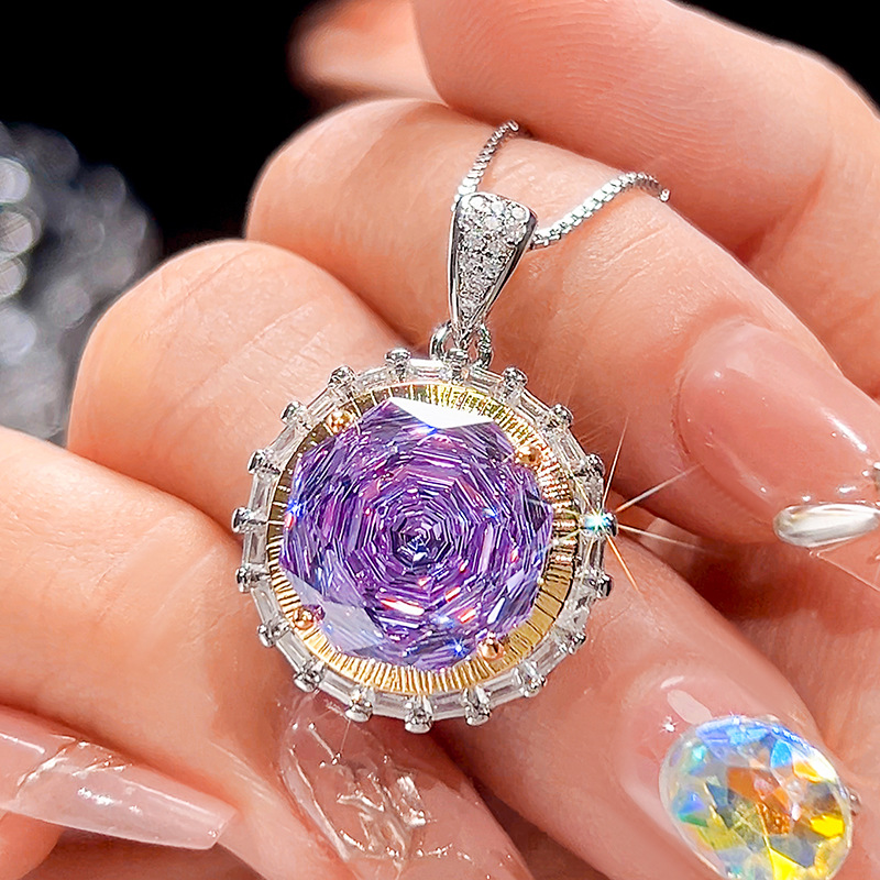 Zilan LAN pendant with box chain