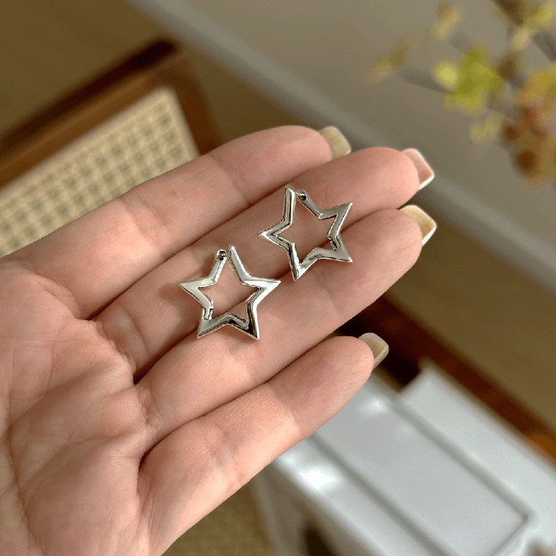 1:Silver star earrings 0245