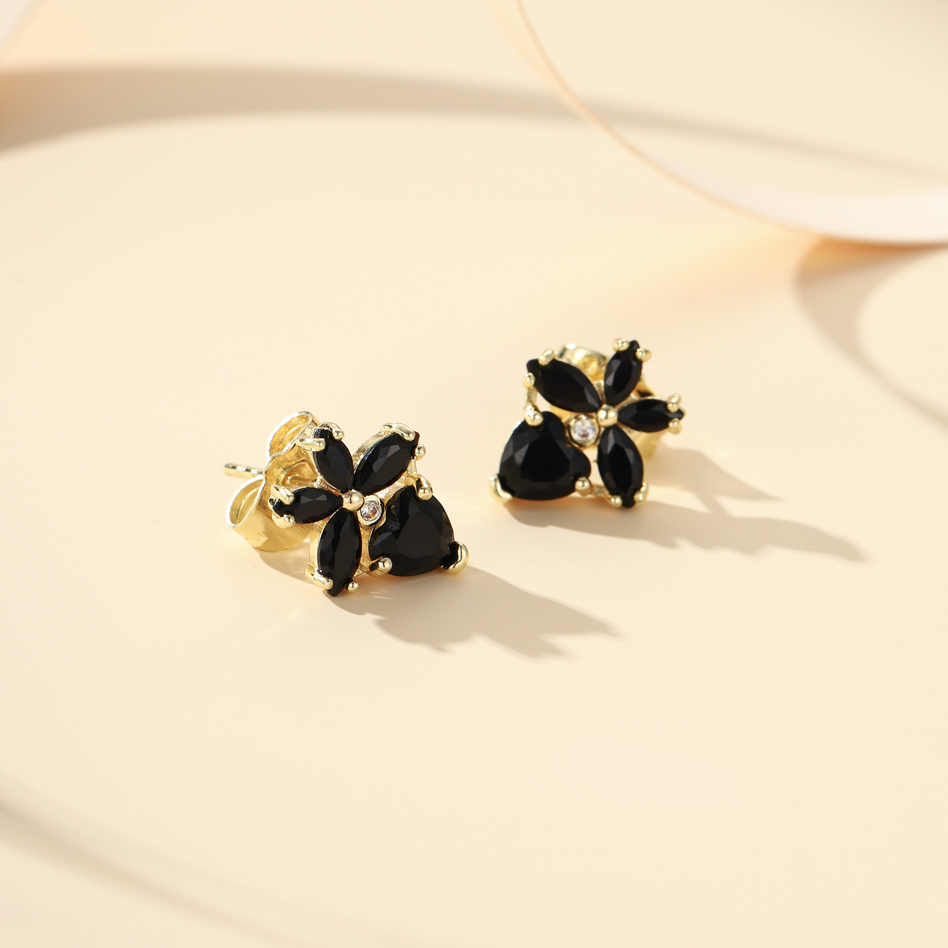 1:EH1061金色黑钻