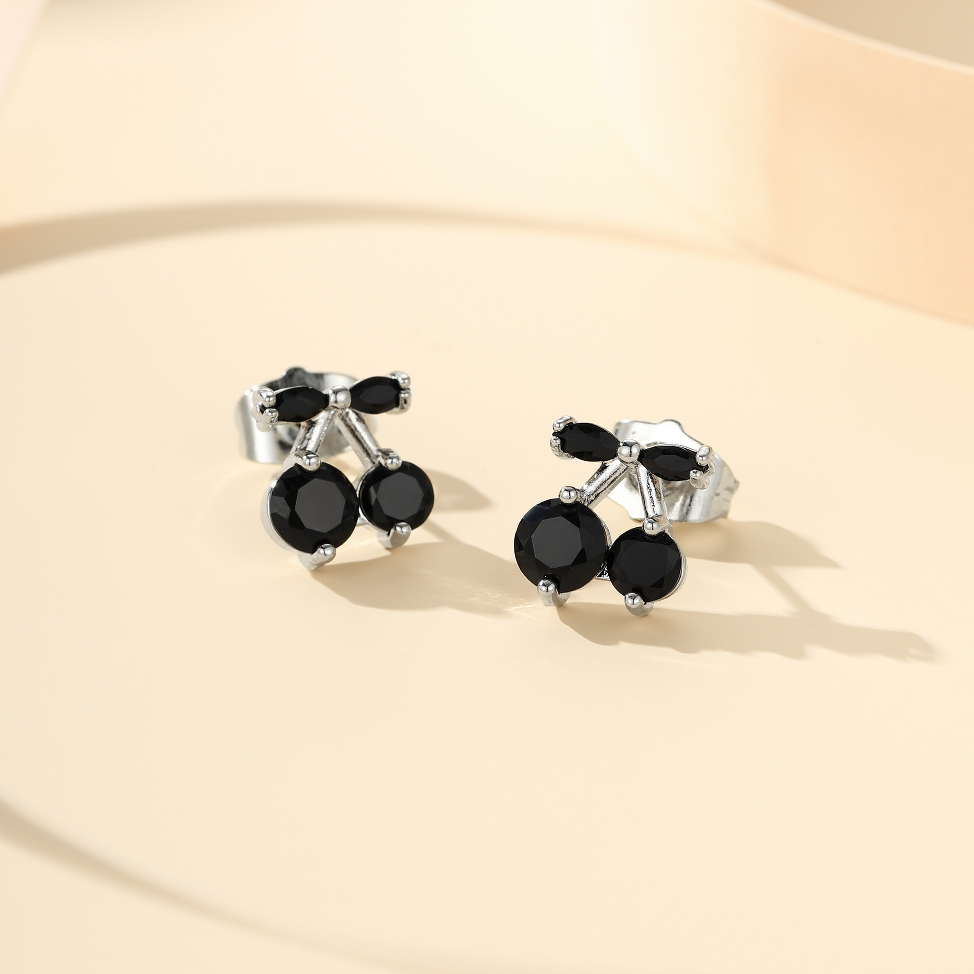 4:EH1044银色黑钻