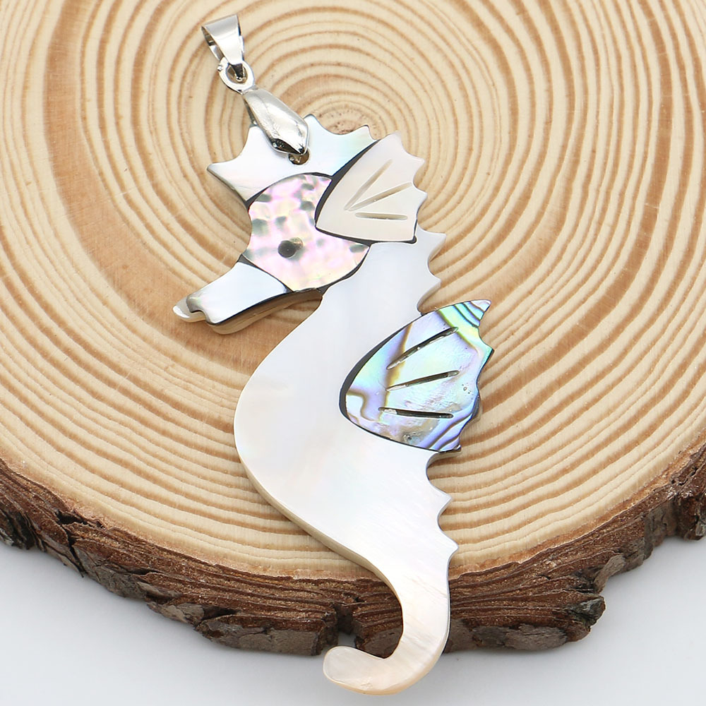 Seahorse pendant 30x59mm