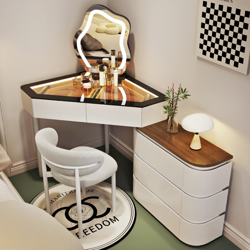 White 80cm moon chair