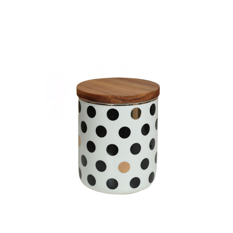 Polka dot black gold can