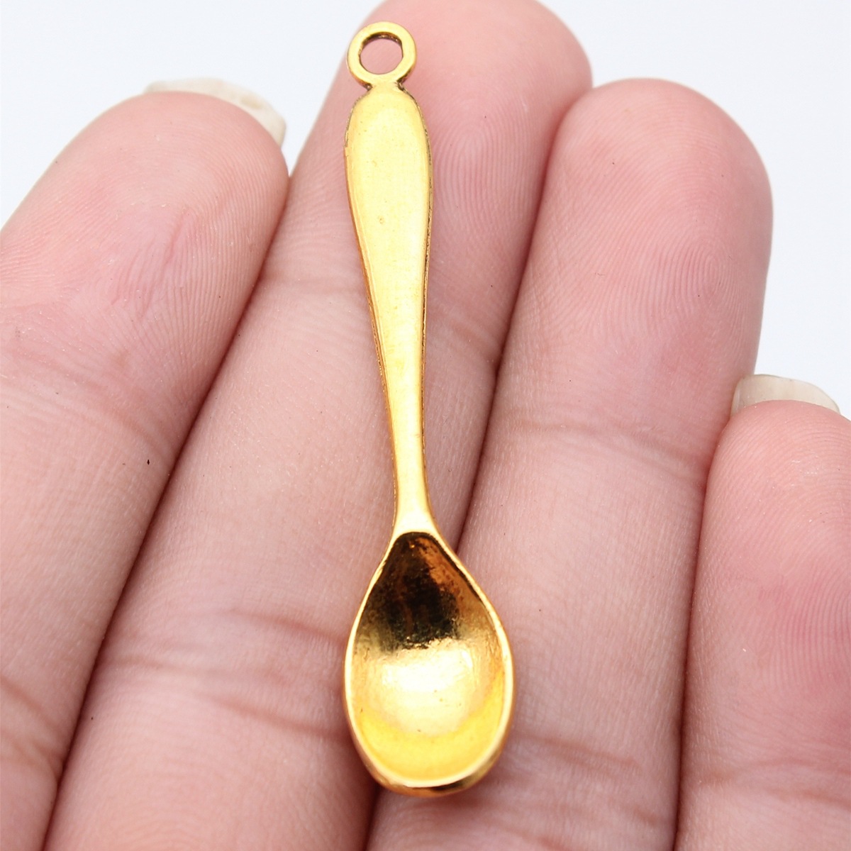 4:antik arany színű