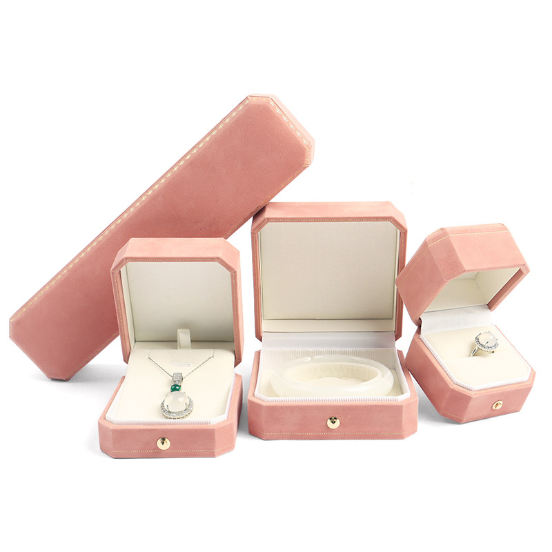 pink ring box 6.2*6.2*5.5cm