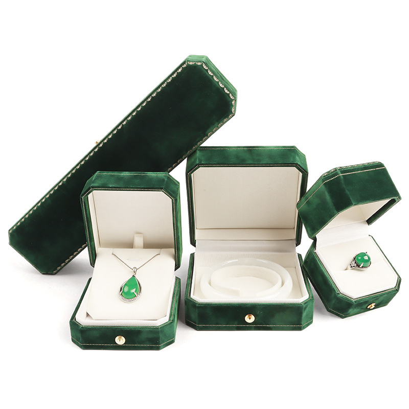 dark green ring box 6.2*6.2*5.5cm