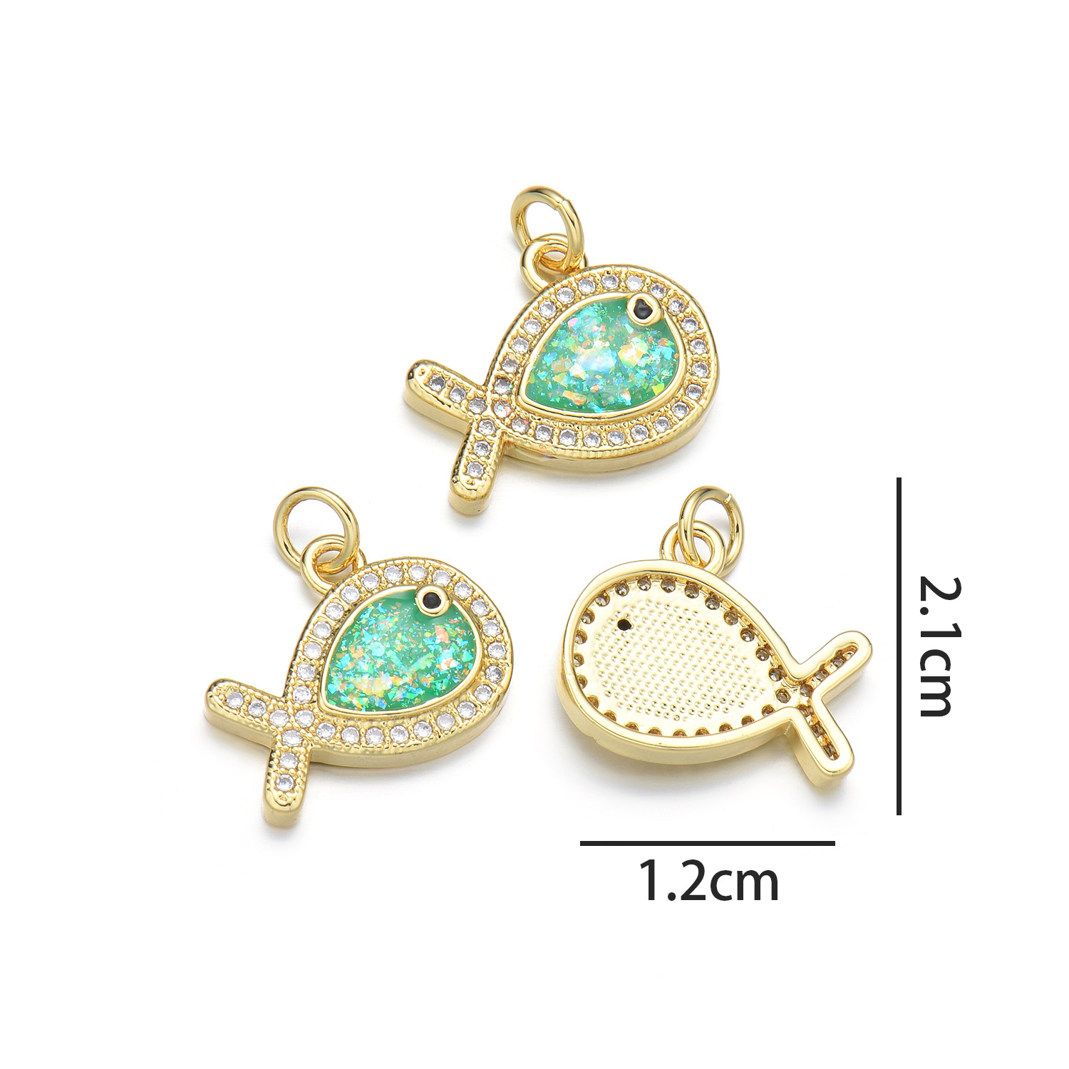 4:Small fish pendant (shining green Opal)