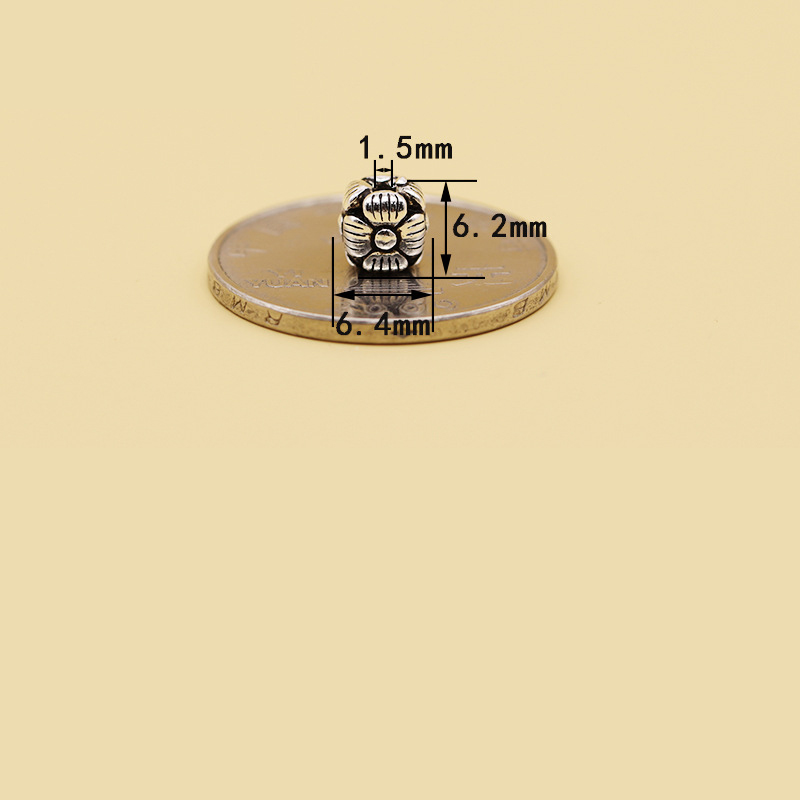 1:Four-sided small flower square bead FB0745024