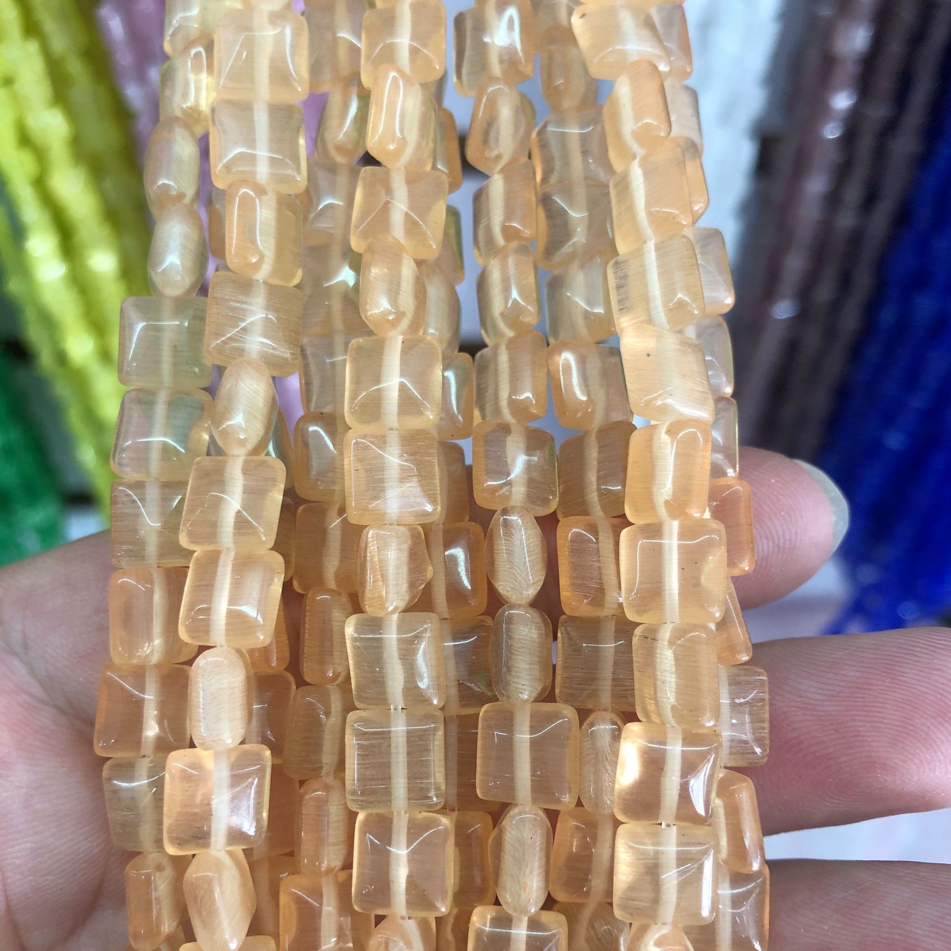 13:Light champagne color