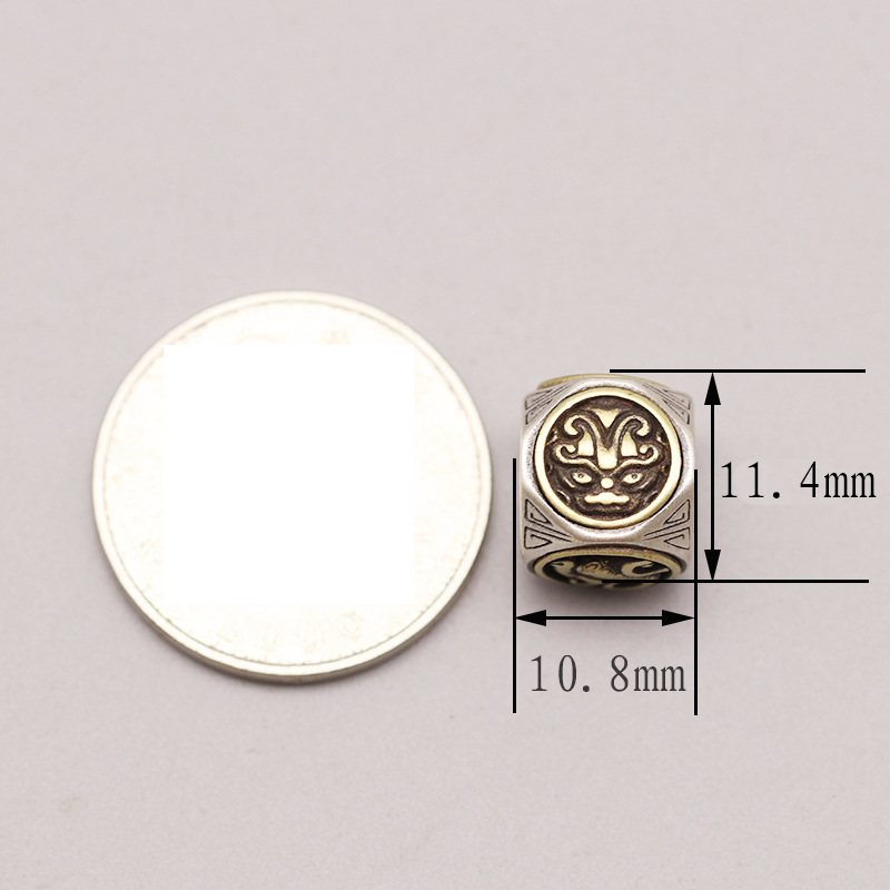 3:Large Square Beads