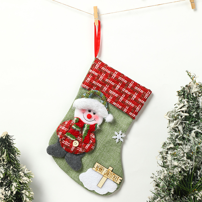 6:Green medium snowman linen socks