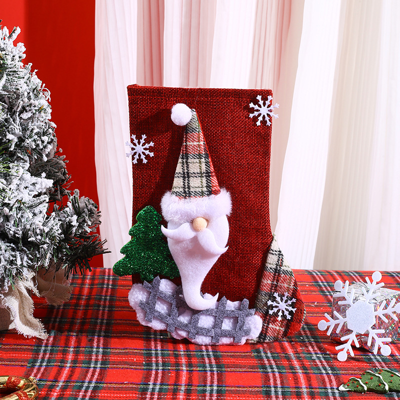 49:E4-2 fence medium socks for the elderly