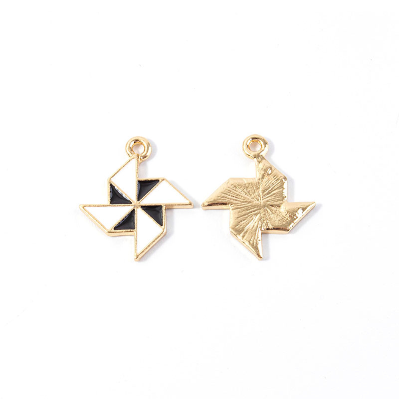 4:Black and white windmill (kc gold)