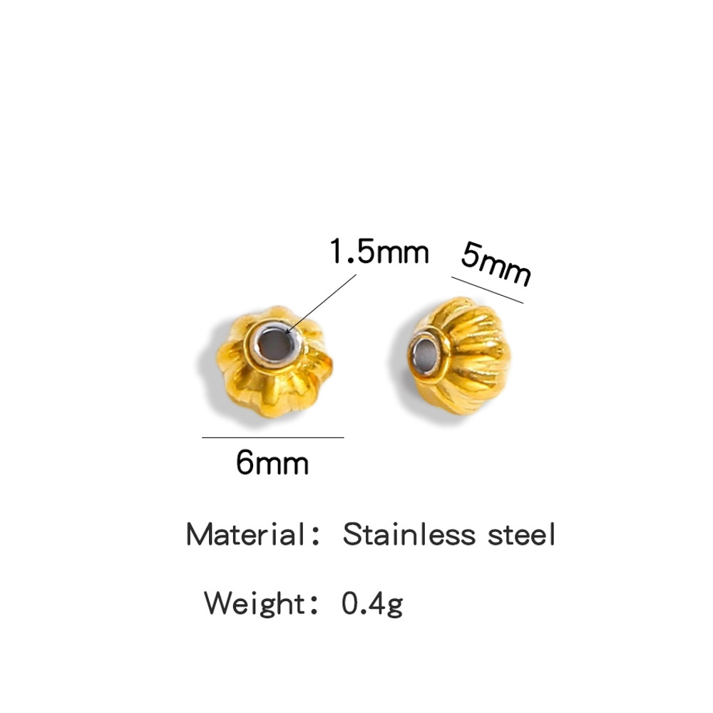 6MMLantern beads in gold