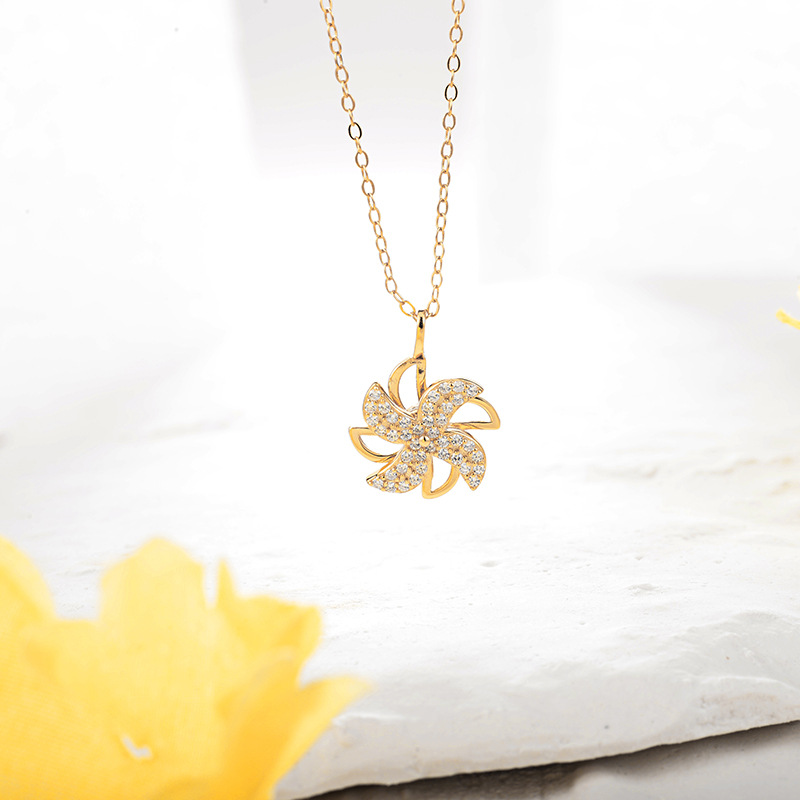 3:Oro 18 carati placcato