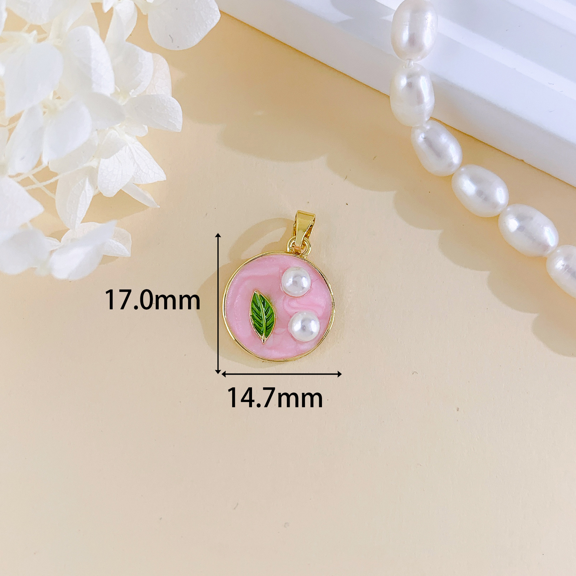 5:Xl4076 round leaf pendant gold powder