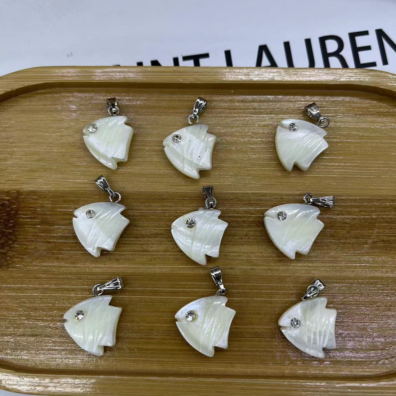 14*15MM fish (with rhinestone)