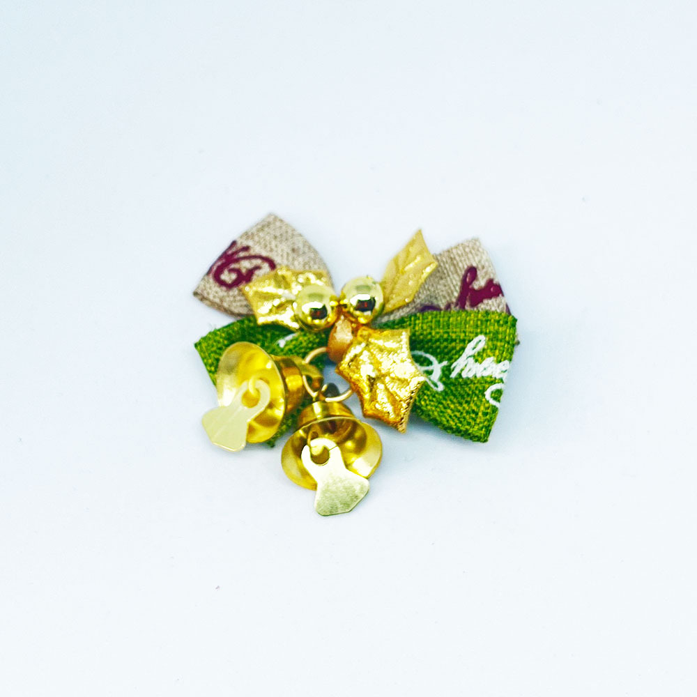 Color matching gold leaves