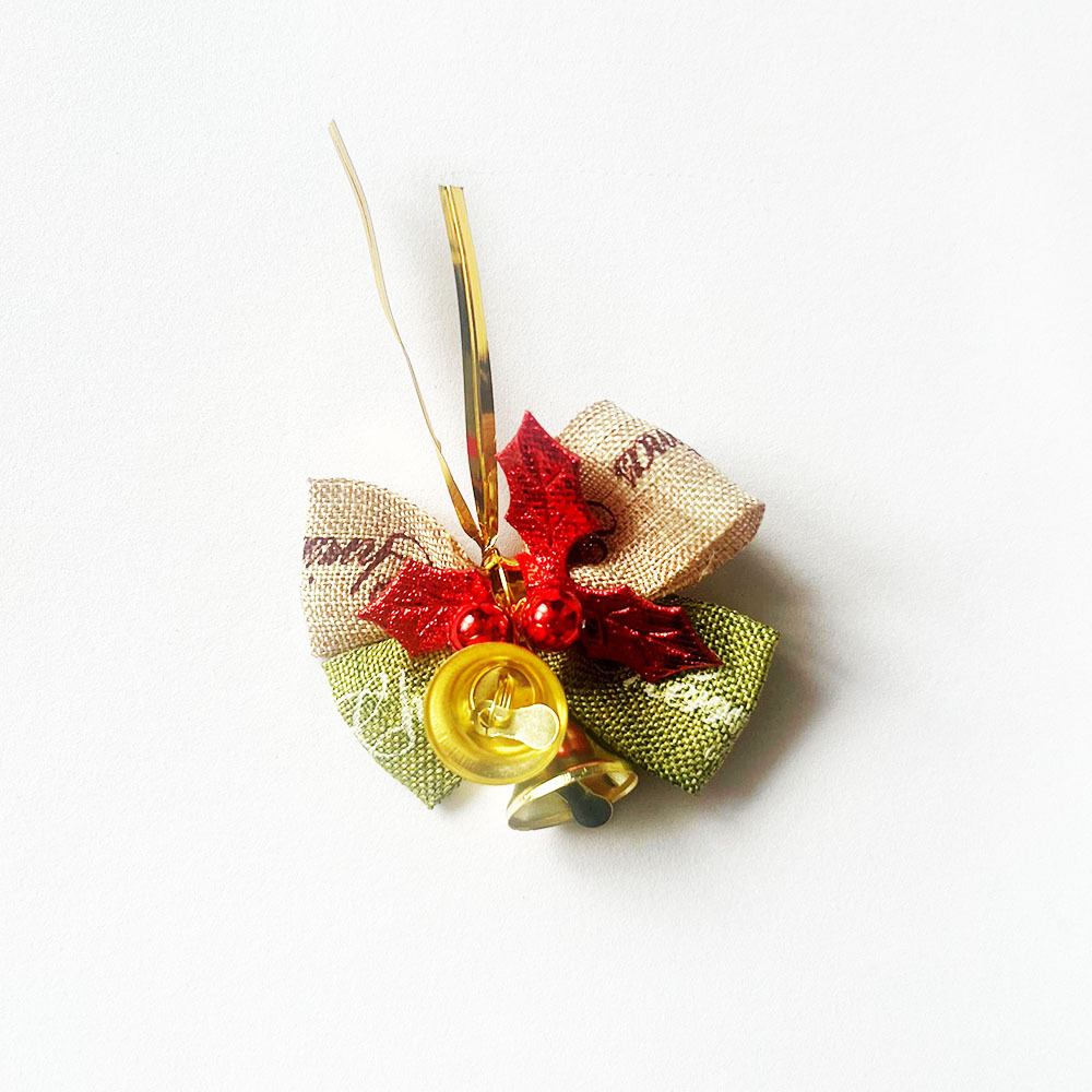 5:Color matching red leaves